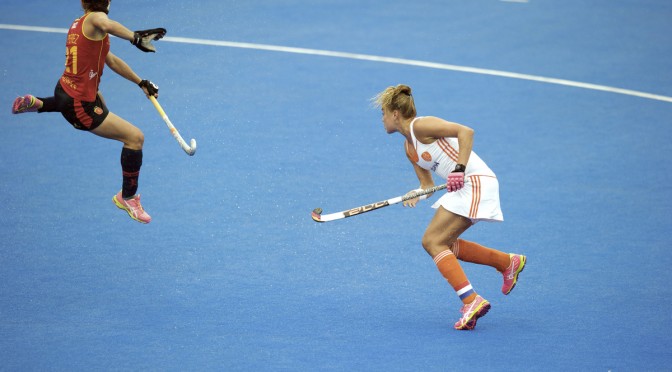 LONDON - Unibet EuroHockey Championships women.
06 ESP v NED (Pool A)
Foto: Penaltycorner Maartje Paumen, Beatriz Perez is flying in.
FFU PRESS AGENCY COPYRIGHT FRANK UIJLENBROEK